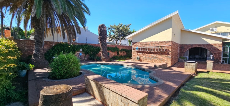 3 Bedroom Property for Sale in Hillcrest Northern Cape